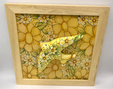 Carregar imagem no visualizador da galeria, Andorinha, Pintura, Azulejo, Decoração, Amarelo, Margaridas, Andorinha de cerâmica, Andorinha Portuguesa, pintura em azulejo, Cerâmica, Quadro