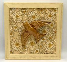Carregar imagem no visualizador da galeria, Andorinha, Pintura, Azulejo, Decoração, flores, amarelo, girassois, quadro de andorinha, arte, pintura em azulejo