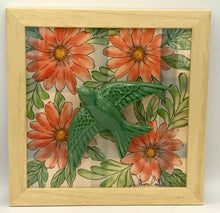 Carregar imagem no visualizador da galeria, Andorinha, Pintura, Azulejo, Decoração, floral, pintura em azulejo, andorinha portuguesa, pintura em cerâmica, quadro de andorinha, quadro,