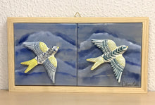 Carregar imagem no visualizador da galeria, Quadro de Andorinhas, Azulejos Pintados à Mão, Clássicos da Cultura Portuguesa, Quadro de Azulejos, Quadro com Moldura, Painel de Azulejos,