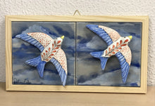 Carregar imagem no visualizador da galeria, Quadro de Andorinhas, Azulejos Pintados à Mão, Clássicos da Cultura Portuguesa, Quadro de Azulejos, Quadro com Moldura, Painel de Azulejos,