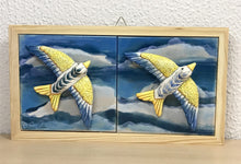 Carregar imagem no visualizador da galeria, Quadro de Andorinhas, Azulejos Pintados à Mão, Clássicos da Cultura Portuguesa, Quadro de Azulejos, Quadro com Moldura, Painel de Azulejos,