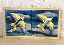 Carregar imagem no visualizador da galeria, Quadro de Andorinhas, Azulejos Pintados à Mão, Clássicos da Cultura Portuguesa, Quadro de Azulejos, Quadro com Moldura, Painel de Azulejos,