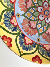 Carregar imagem no visualizador da galeria, Prato de Cerâmica produzido e pintado à mão, cerâmica, decoração, Clássico, utilitário, arte,pintura em cerâmica