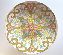 Carregar imagem no visualizador da galeria, Prato de Cerâmica produzido e pintado à mão, Cerâmica, decoração, clássico, utilitário, arte