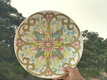 Carregar imagem no visualizador da galeria, Prato de Cerâmica produzido e pintado à mão, Cerâmica, decoração, clássico, utilitário, arte