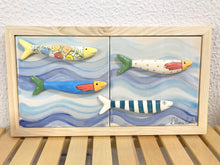 Carregar imagem no visualizador da galeria, Quadro cardume de mini sardinhas 18 x 33 x 1,7cm