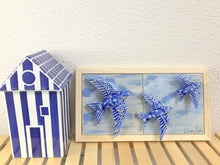 Carregar imagem no visualizador da galeria, Quadro Azulejos- Céu de Andorinhas - 18x33x5cm