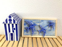 Carregar imagem no visualizador da galeria, Quadro Azulejos- Céu de Andorinhas - 18x33x5cm