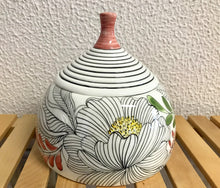 Carregar imagem no visualizador da galeria, Pote de cerâmica com tampa