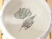 Carregar imagem no visualizador da galeria, Pote de cerâmica com tampa