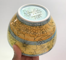 Carregar imagem no visualizador da galeria, Bowl de cerâmica, pintado à mão