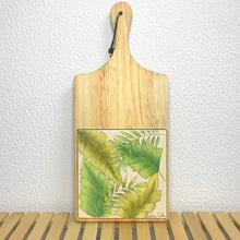 Carregar imagem no visualizador da galeria, Tábua de Madeira com Azulejo 50x22cm