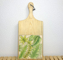 Carregar imagem no visualizador da galeria, Tábua de Madeira com Azulejo 50x22cm