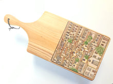 Carregar imagem no visualizador da galeria, Tábua de Madeira com Azulejo 50x22cm - Naif