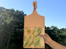 Carregar imagem no visualizador da galeria, Tábua de Madeira com Azulejo 50x22cm