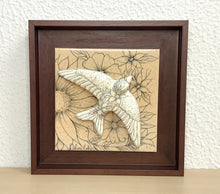 Carregar imagem no visualizador da galeria, Quadro Andorinha, Pintura á mão, Azulejo Português, Decoração, Cultura e Tradicional portuguesa, Andorinha Portuguesa, cerâmica Portuguesa