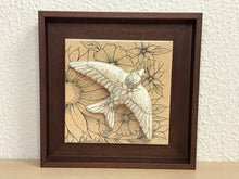 Carregar imagem no visualizador da galeria, Quadro Andorinha, Pintura á mão, Azulejo Português, Decoração, Cultura e Tradicional portuguesa, Andorinha Portuguesa, cerâmica Portuguesa