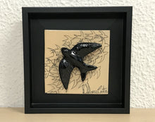 Carregar imagem no visualizador da galeria, Quadro Andorinha, Pintura à mão, Azulejo Português, Decoração, Cultura e Tradicional portuguesa, Andorinha Portuguesa, cerâmica Portuguesa,