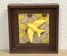 Carregar imagem no visualizador da galeria, Quadro Andorinha, Pintura à mão, Azulejo Português, Decoração, Cultura e Tradicional portuguesa, Andorinha Portuguesa, cerâmica Portuguesa,