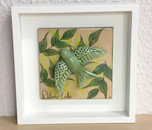 Carregar imagem no visualizador da galeria, Quadro Andorinha, Pintura à mão, Azulejo Português, Decoração, Cultura e Tradicional portuguesa, Andorinha Portuguesa, cerâmica Portuguesa,