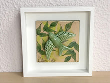 Carregar imagem no visualizador da galeria, Quadro Andorinha, Pintura à mão, Azulejo Português, Decoração, Cultura e Tradicional portuguesa, Andorinha Portuguesa, cerâmica Portuguesa,