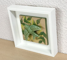 Carregar imagem no visualizador da galeria, Quadro Andorinha, Pintura à mão, Azulejo Português, Decoração, Cultura e Tradicional portuguesa, Andorinha Portuguesa, cerâmica Portuguesa,