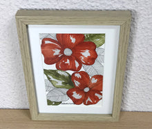 Carregar imagem no visualizador da galeria, Quadrinho Pintado á Mão em Aguarela, com Moldura, Pintura floral, Pequena Moldura, Arte Decorativa, Pintura em Papel, Aquarela, flores