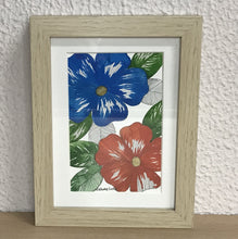 Carregar imagem no visualizador da galeria, Quadrinho Pintado á Mão em Aguarela, com Moldura, Pintura floral, Pequena Moldura, Arte Decorativa, Pintura em Papel, Aquarela, flores