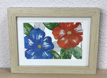 Carregar imagem no visualizador da galeria, Quadrinho Pintado á Mão em Aguarela, com Moldura, Pintura floral, Pequena Moldura, Arte Decorativa, Pintura em Papel, Aquarela, flores