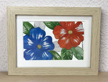 Carregar imagem no visualizador da galeria, Quadrinho Pintado á Mão em Aguarela, com Moldura, Pintura floral, Pequena Moldura, Arte Decorativa, Pintura em Papel, Aquarela, flores