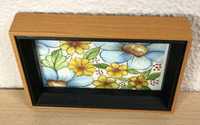 Carregar imagem no visualizador da galeria, Quadrinho Pintado á Mão em Aguarela, com Moldura, Pintura floral, Pequena Moldura, Arte Decorativa, Pintura em Papel, Aquarela, flores