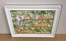 Carregar imagem no visualizador da galeria, Quadrinho pintado à mão em aguarela, com moldura, gato colorido, pequena moldura, arte decorativa, pintura em papel, pintura aquarela, pet