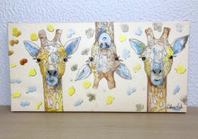 Carregar imagem no visualizador da galeria, Quadro com Pintura Girafas Coloridas, Pop Art, Pintura Pop, Arte para Pendura, Arte Figurativa, Quadro divertido, Tela, Impressão em Tela