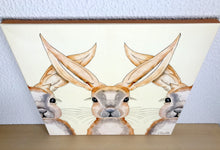 Carregar imagem no visualizador da galeria, Quadro com Pintura Coelhos, Pop Art, Pintura Pop, Coelhos, Arte para Pendura, Arte Figurativa, Quadro divertido, Tela, Impressão em Tela