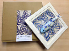 Carregar imagem no visualizador da galeria, Quadro Azulejo Sardinha, Folhagem azul- 24x24cm