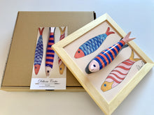 Carregar imagem no visualizador da galeria, Quadro Azulejo Sardinha, Divertidas/ Trio/ Super Colorido - 24x24cm