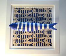Carregar imagem no visualizador da galeria, Quadro Azulejo Sardinha, Listrado/Azul - 24x24cm