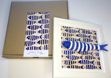 Carregar imagem no visualizador da galeria, Quadro Azulejo Sardinha, Listrado/Azul - 24x24cm