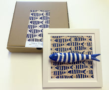 Carregar imagem no visualizador da galeria, Quadro Azulejo Sardinha, Listrado/Azul - 24x24cm