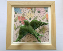 Carregar imagem no visualizador da galeria, Quadro Azulejo Andorinha, Flores - coloridas - 24x24cm