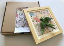 Carregar imagem no visualizador da galeria, Quadro Azulejo Andorinha, Flores - coloridas - 24x24cm