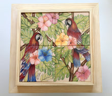 Carregar imagem no visualizador da galeria, Quadro de Araras, Painél de azulejo, decoração, 40x40 cm