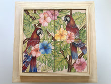 Carregar imagem no visualizador da galeria, Quadro de Araras, Painél de azulejo, decoração, 40x40 cm