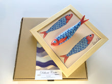 Carregar imagem no visualizador da galeria, Quadro Azulejo Sardinha, Artistica/Trio/Azul e Vermelho- 24x24cm
