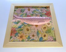 Carregar imagem no visualizador da galeria, Quadro Azulejo Sardinha, Aquarela - Floral/ Rosa - 24x24cm