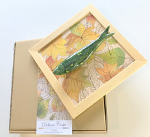 Carregar imagem no visualizador da galeria, Quadro Azulejo Sardinha, Outono/ Efeito/ Verde - 24x24cm