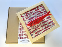 Carregar imagem no visualizador da galeria, Quadro Azulejo Sardinha, Listrado/ Efeito/ Vermelho - 24x24cm