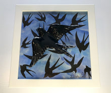 Carregar imagem no visualizador da galeria, Quadro Azulejo Andorinha, Céu /Azul - 24x24cm