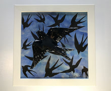 Carregar imagem no visualizador da galeria, Quadro Azulejo Andorinha, Céu /Azul - 24x24cm